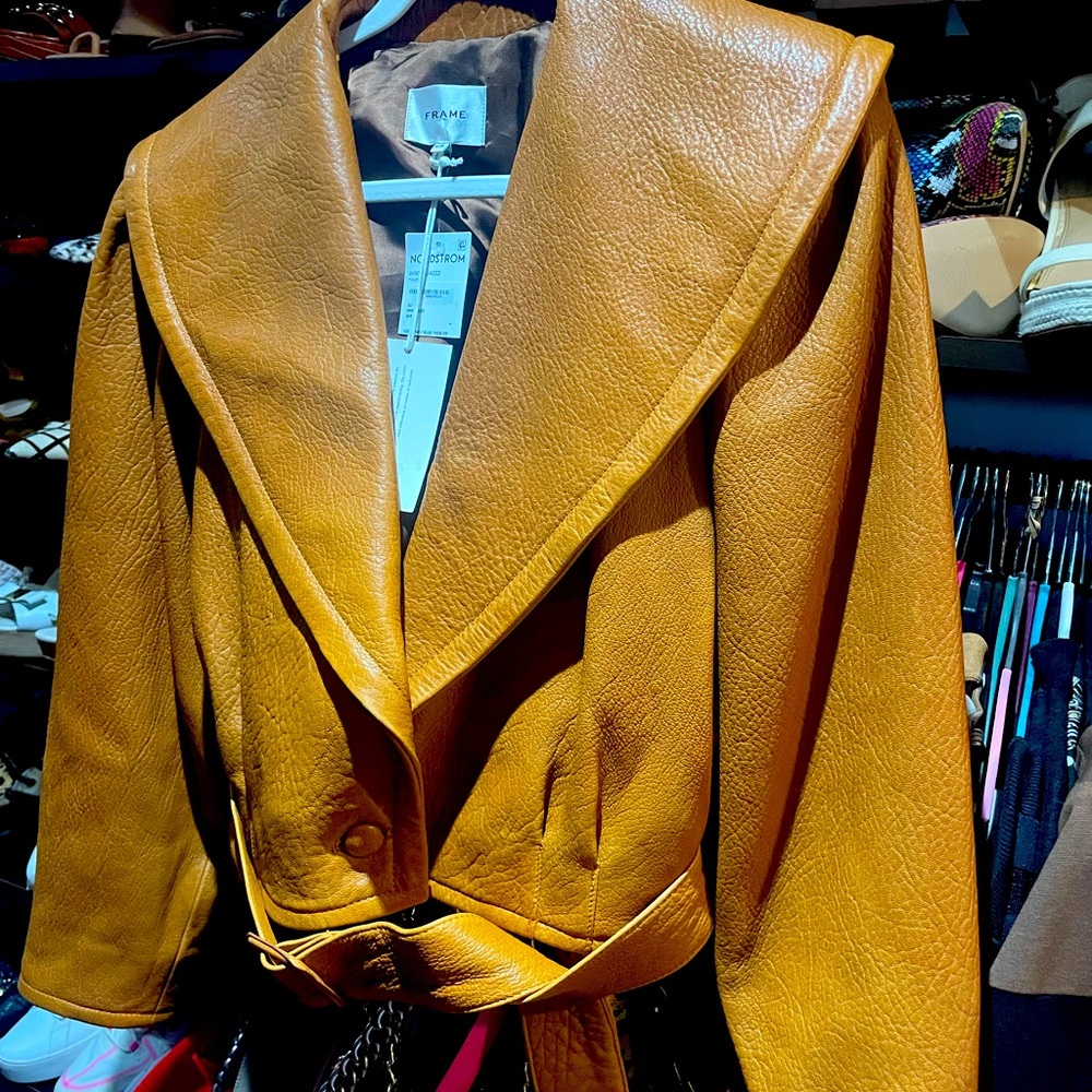 FRAME belted real leather jacket size L never worn. New with Tags